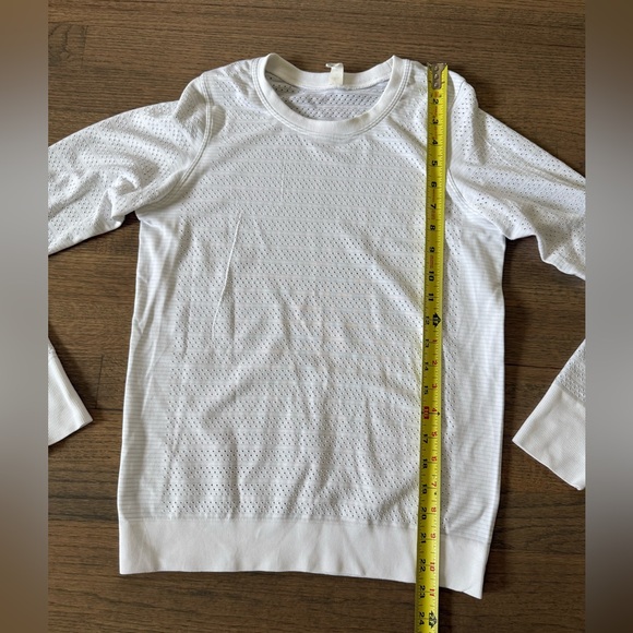 Lululemon Run Athletics Long Sleeve Shirt-Size 4-White - Picture 8 of 10